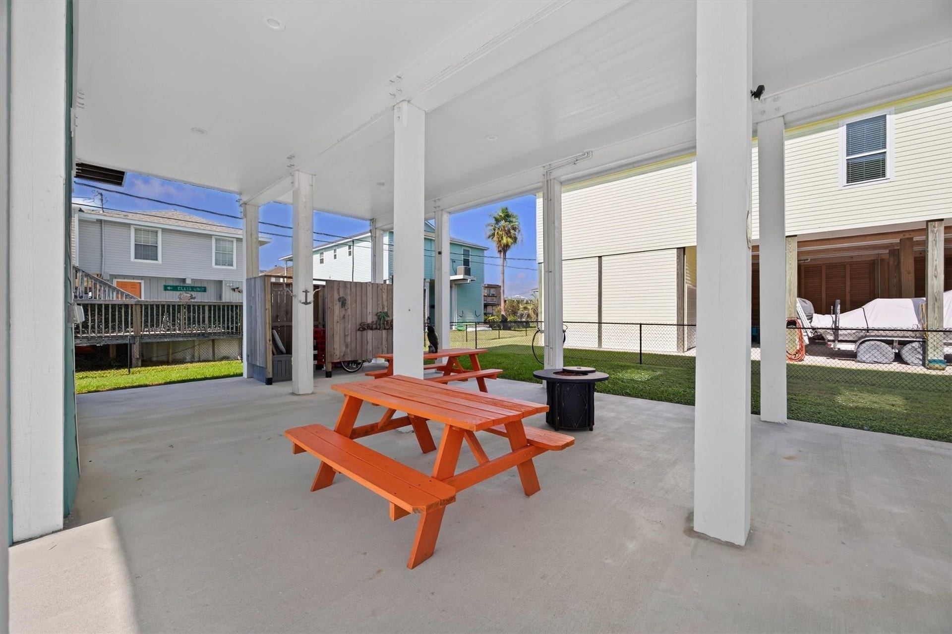 4022 Fort Bend Drive, Galveston, TX 77554 4022 Fort Bend Drive, Galveston, TX 77554