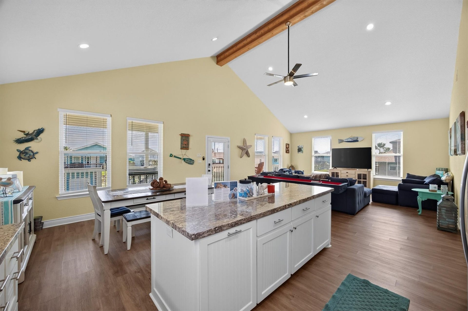4022 Fort Bend Drive, Galveston, TX 77554 4022 Fort Bend Drive, Galveston, TX 77554