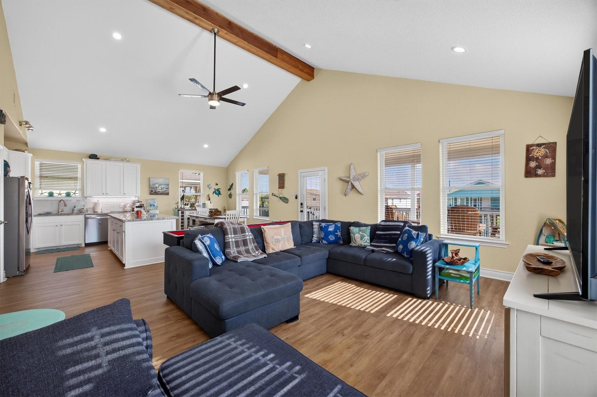 4022 Fort Bend Drive, Galveston, TX 77554 4022 Fort Bend Drive, Galveston, TX 77554