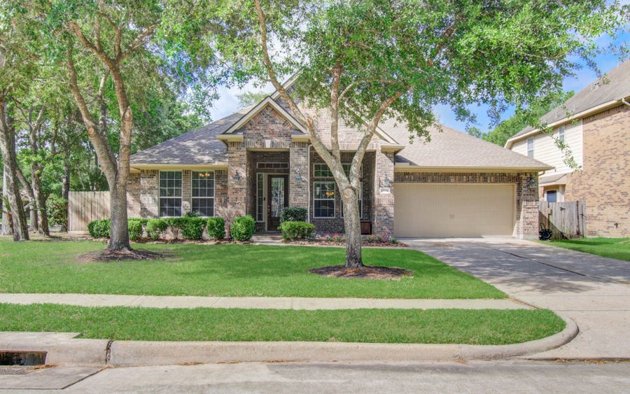 Property photo for 14614 Carolina Hollow Lane, Houston, TX