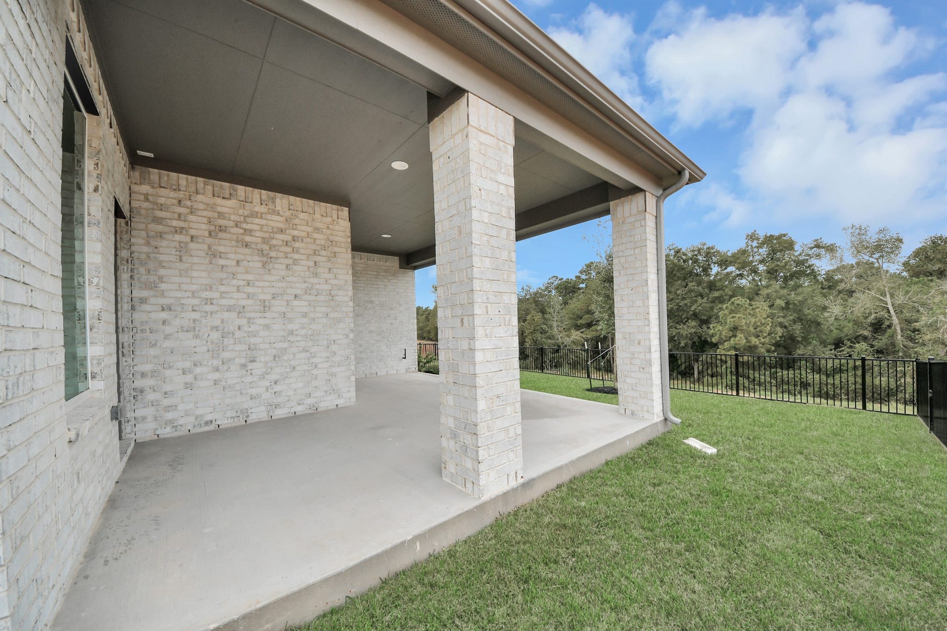 3065 Spoolwood Trail, Magnolia, TX 77355 3065 Spoolwood Trail, Magnolia, TX 77355