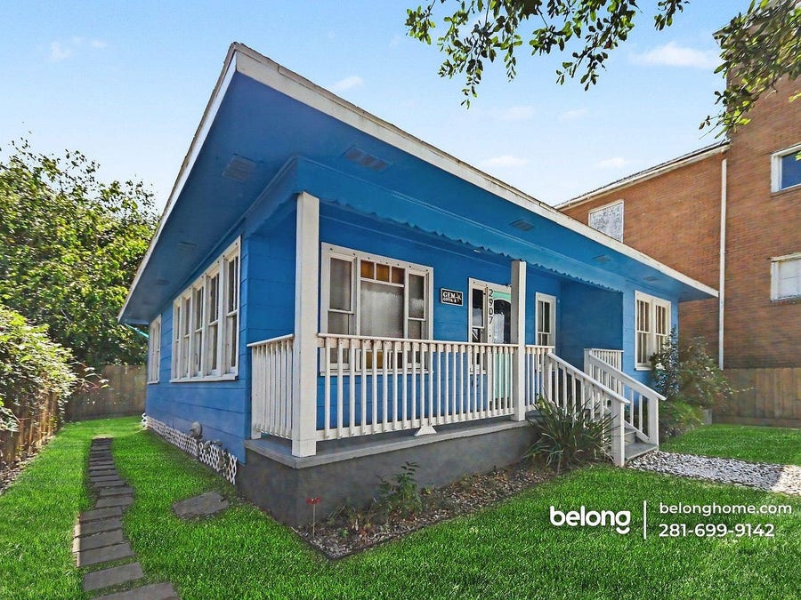 Property photo for 2907 Avenue M 1/2, Galveston, TX