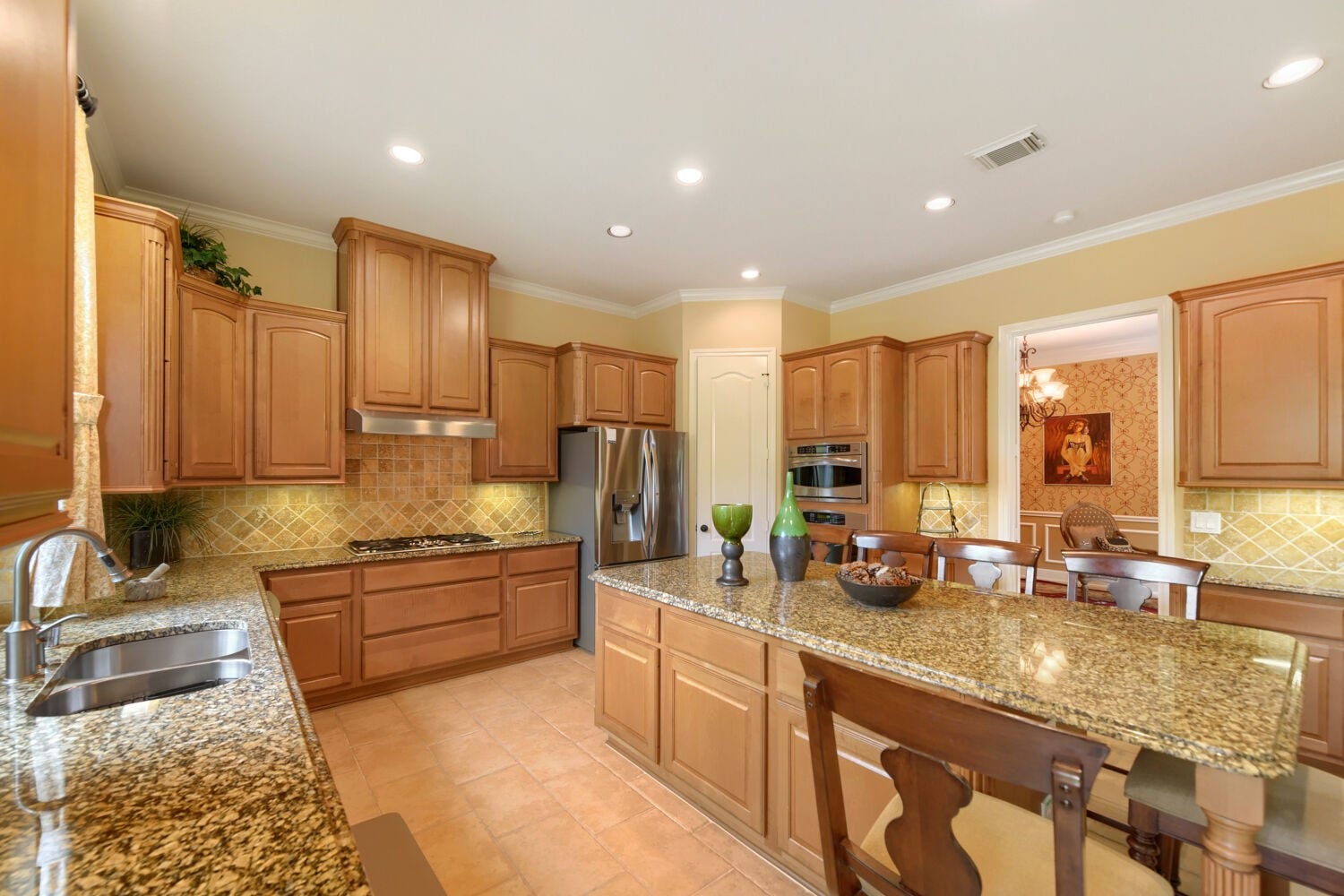 14 Knights Crossing Drive, The Woodlands, TX 77382 Another view of the kitchen