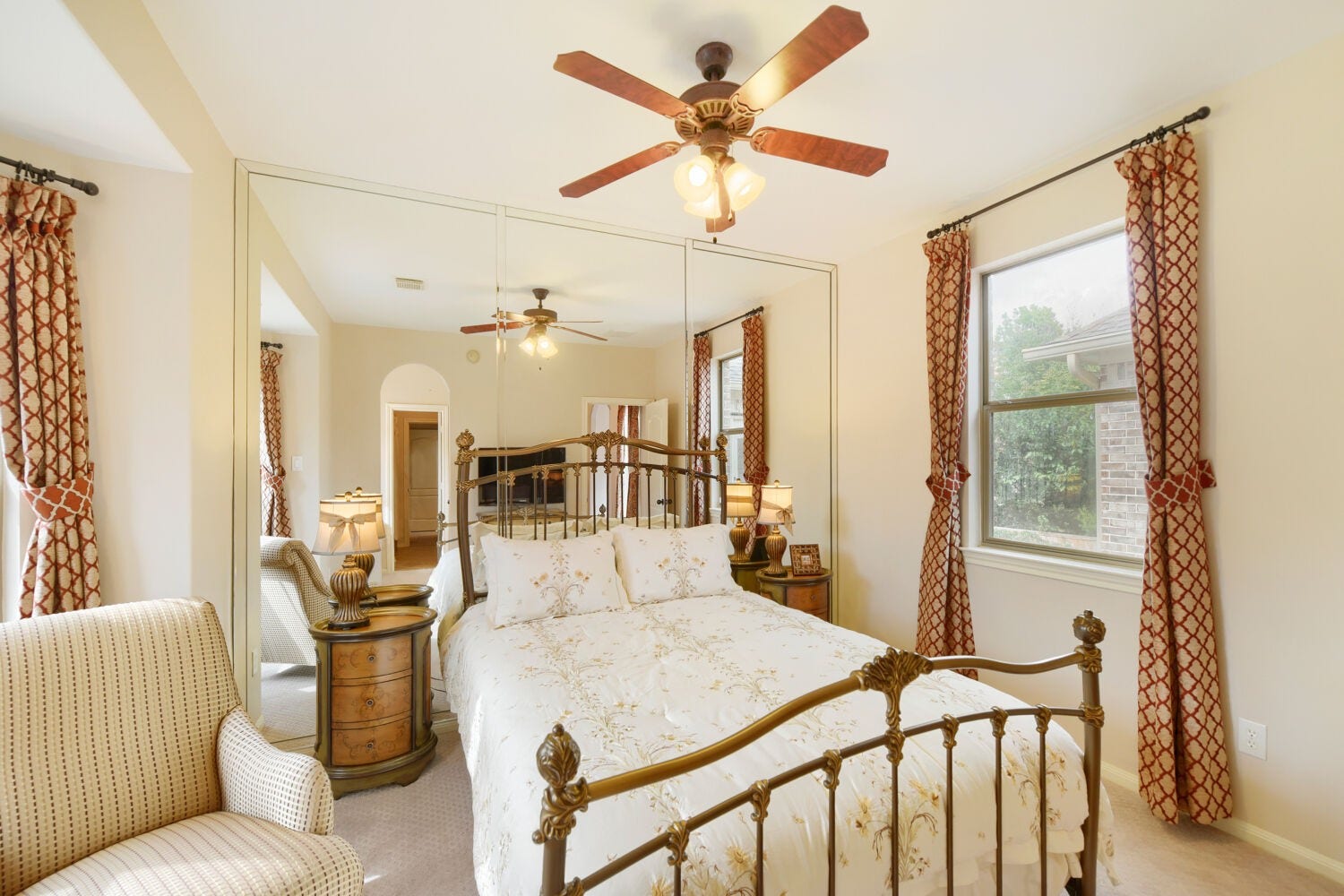 14 Knights Crossing Drive, The Woodlands, TX 77382 Secondary bedroom #2