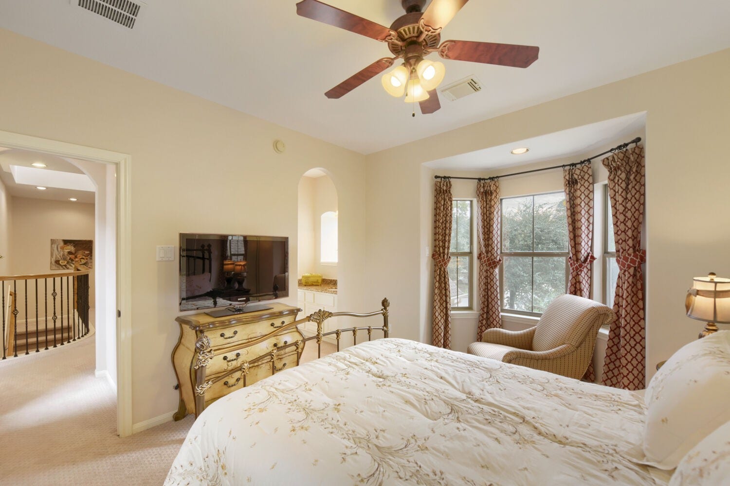 14 Knights Crossing Drive, The Woodlands, TX 77382 Secondary bedroom #2