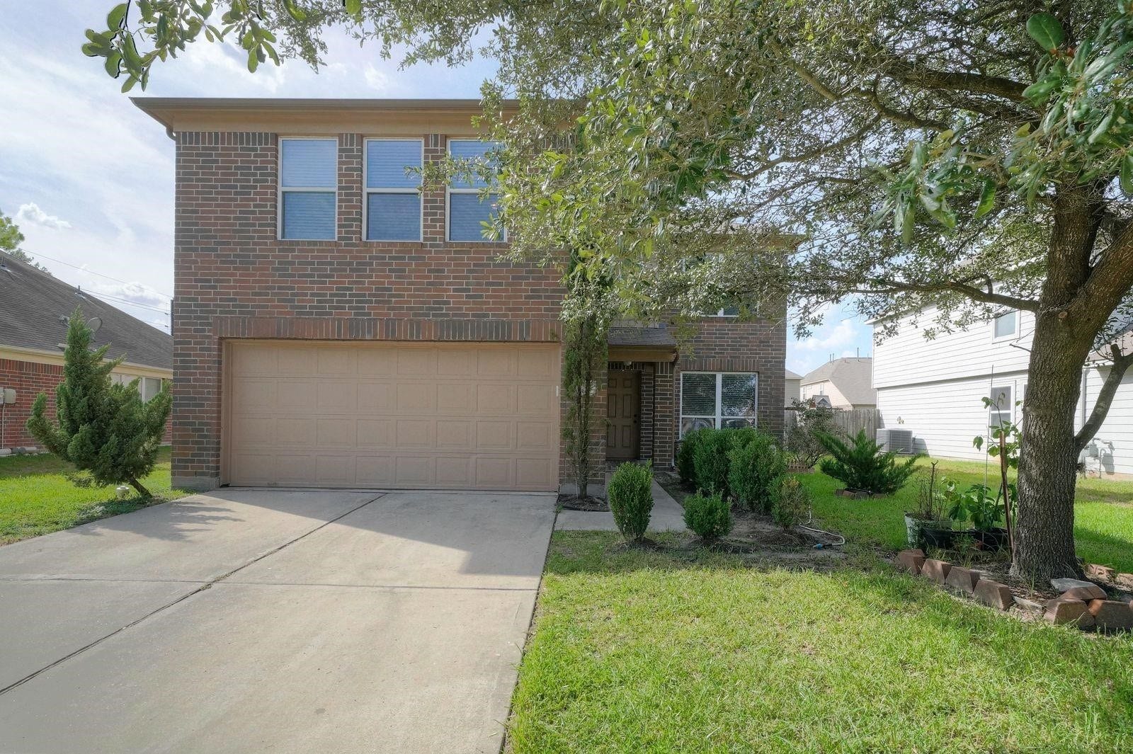 1330 Reedpoint Drive, Houston, TX 77090 1330 Reedpoint Drive, Houston, TX 77090