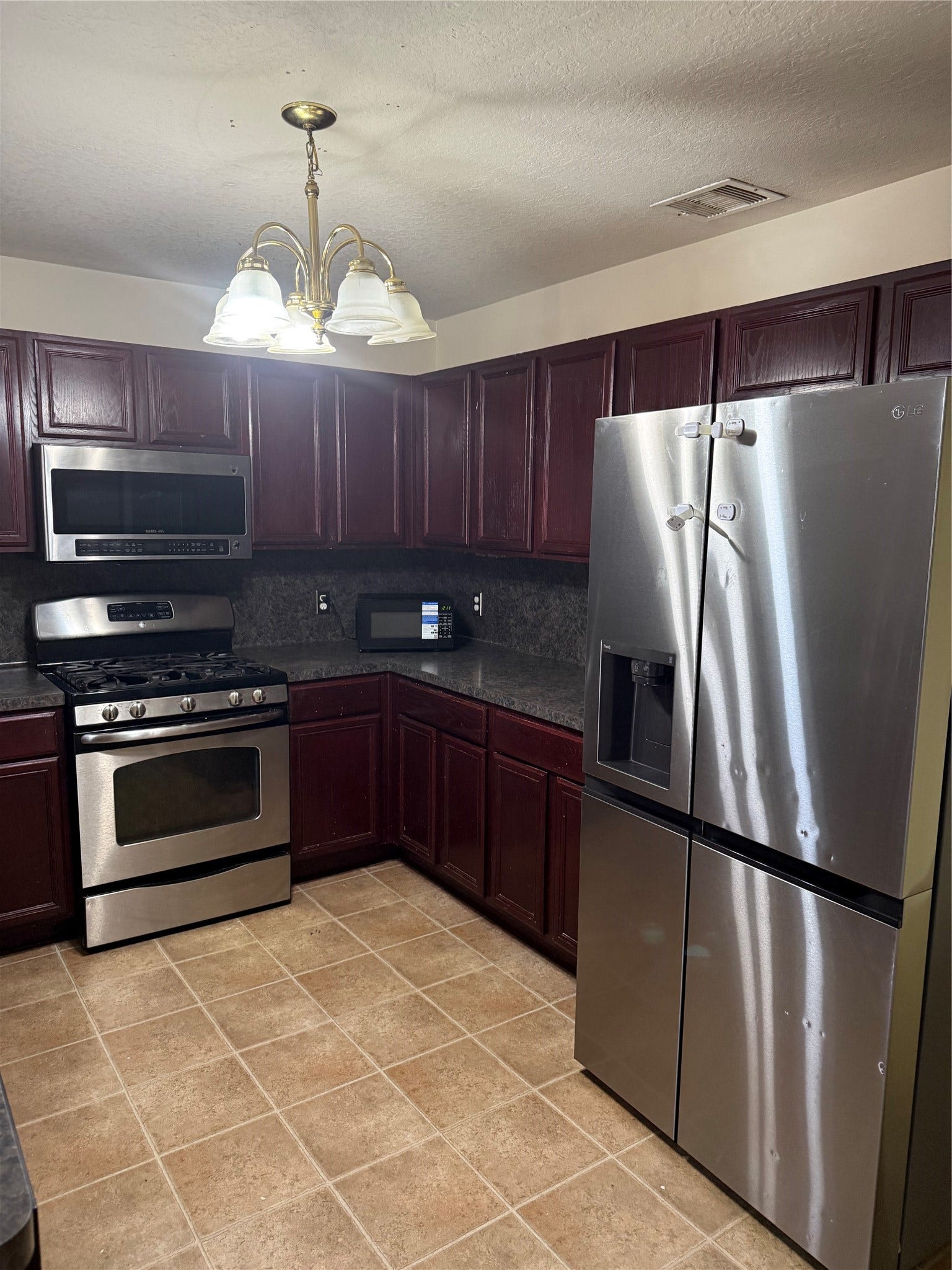 1330 Reedpoint Drive, Houston, TX 77090 1330 Reedpoint Drive, Houston, TX 77090
