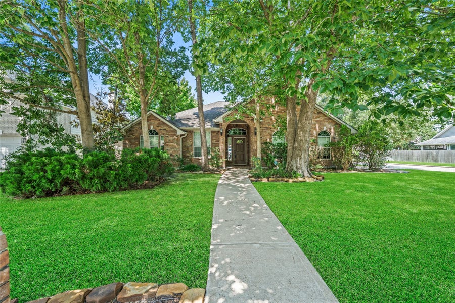 Property photo for 13322 Enchanted Way Drive, Montgomery, TX