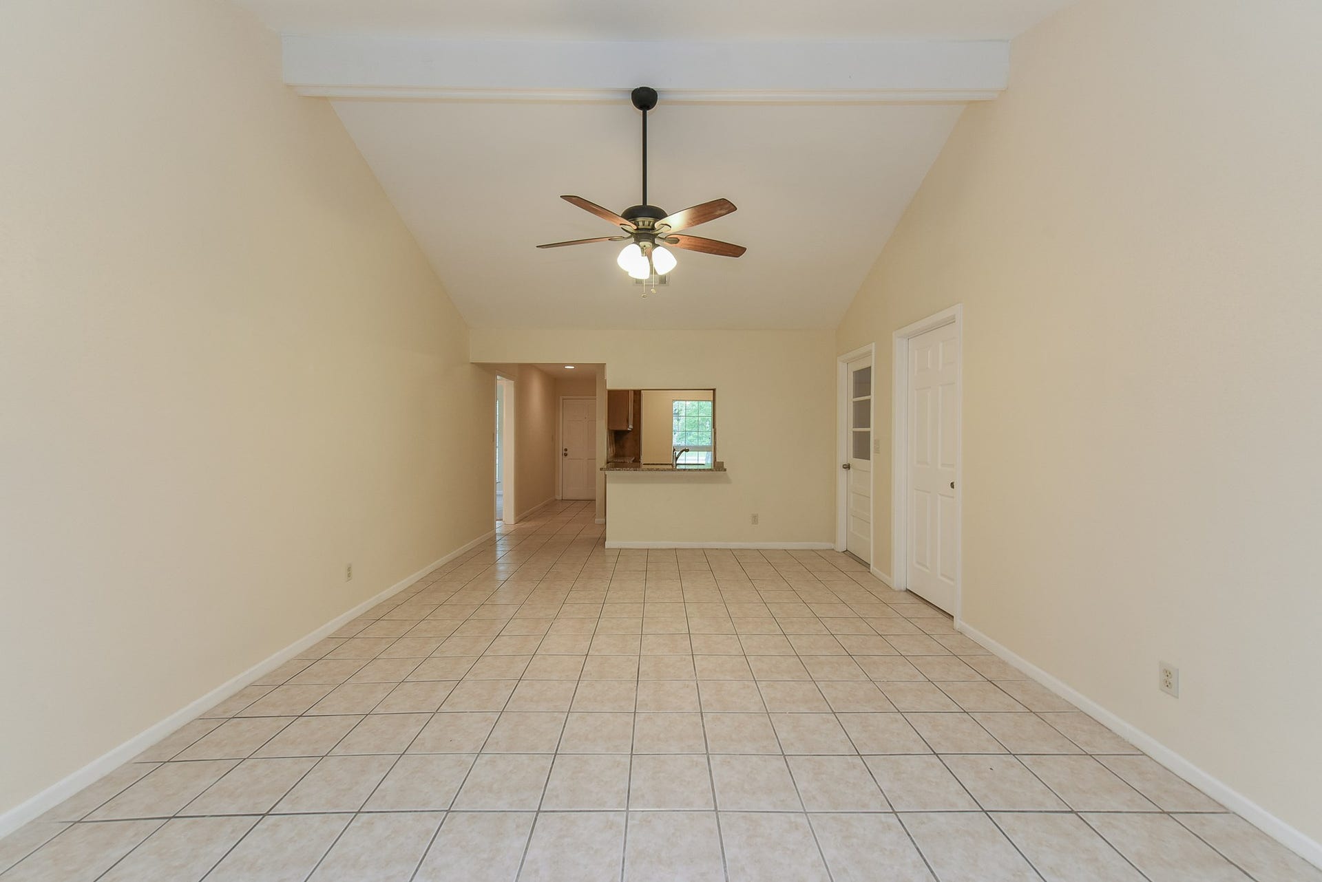 18610 Anne Drive, Webster, TX 77058 18610 Anne Drive, Webster, TX 77058