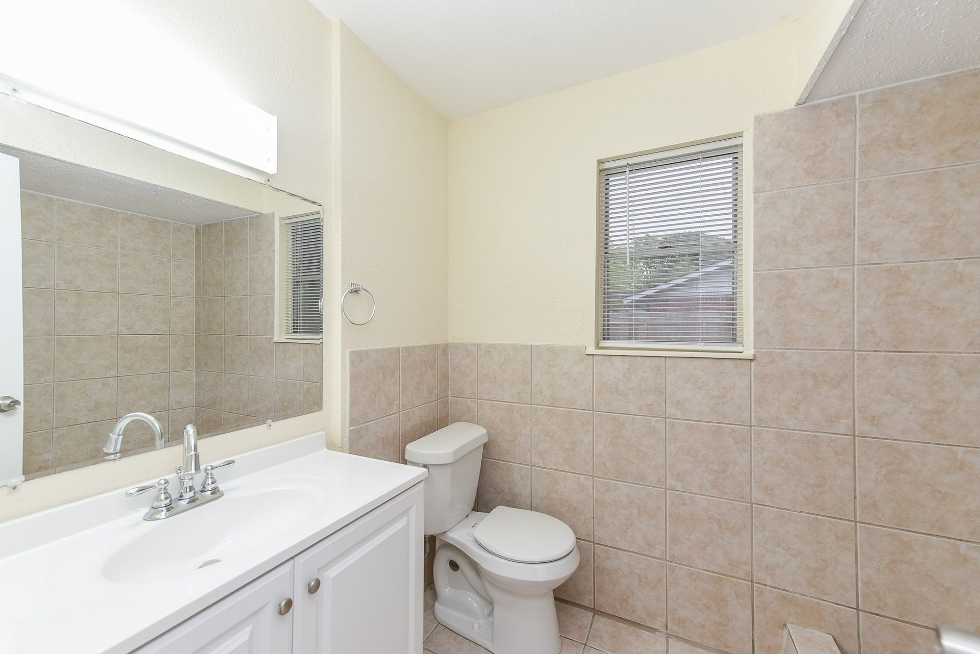 18610 Anne Drive, Webster, TX 77058 18610 Anne Drive, Webster, TX 77058