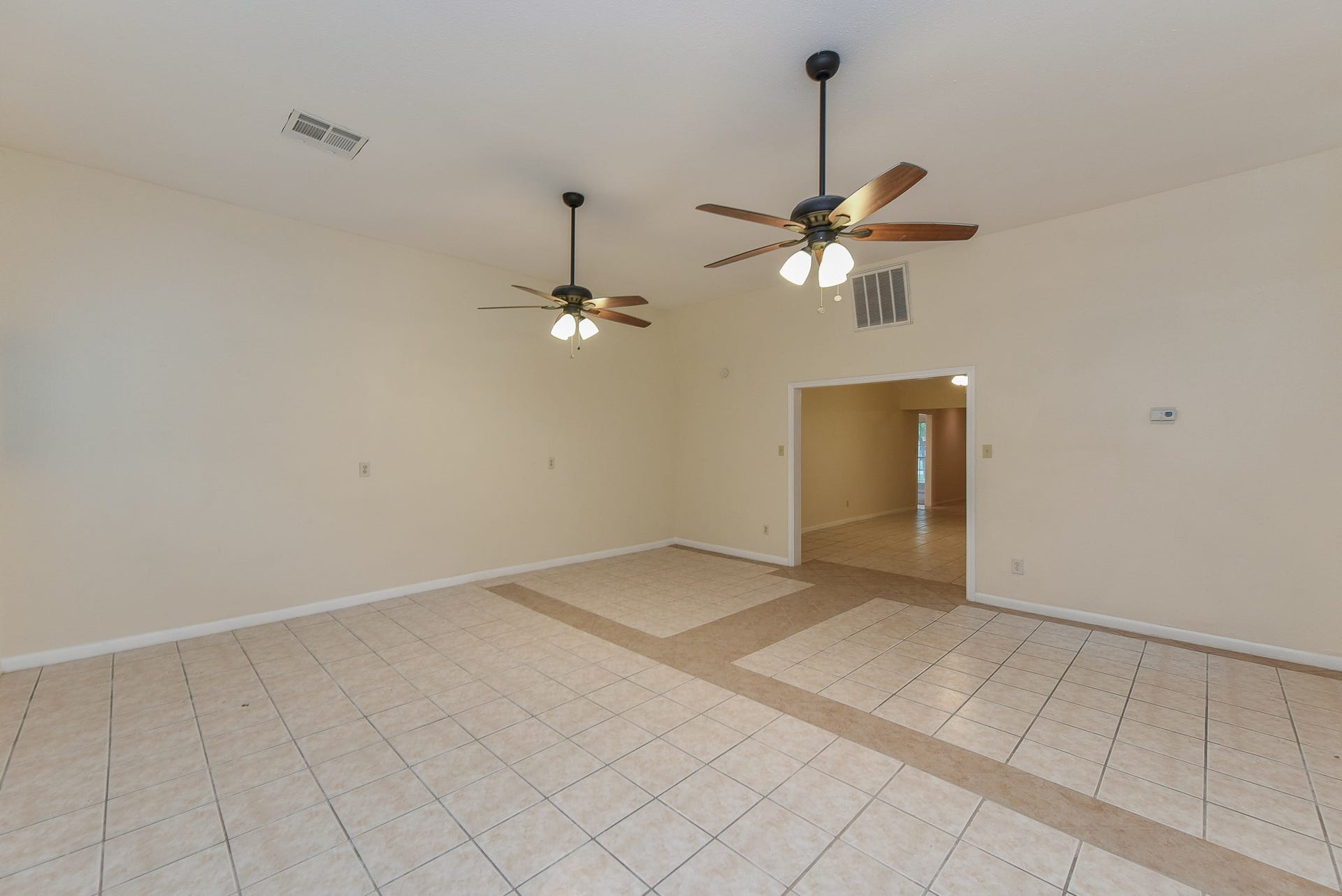 18610 Anne Drive, Webster, TX 77058 18610 Anne Drive, Webster, TX 77058