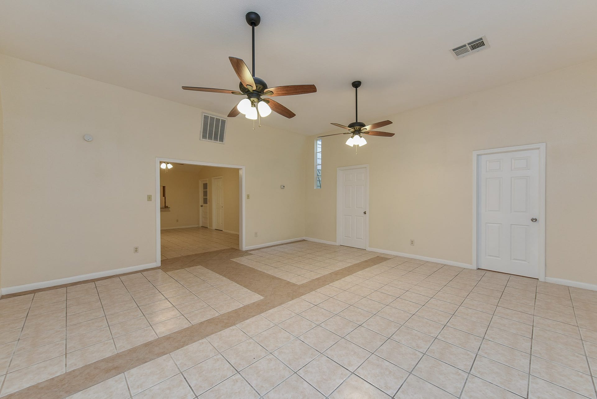 18610 Anne Drive, Webster, TX 77058 18610 Anne Drive, Webster, TX 77058