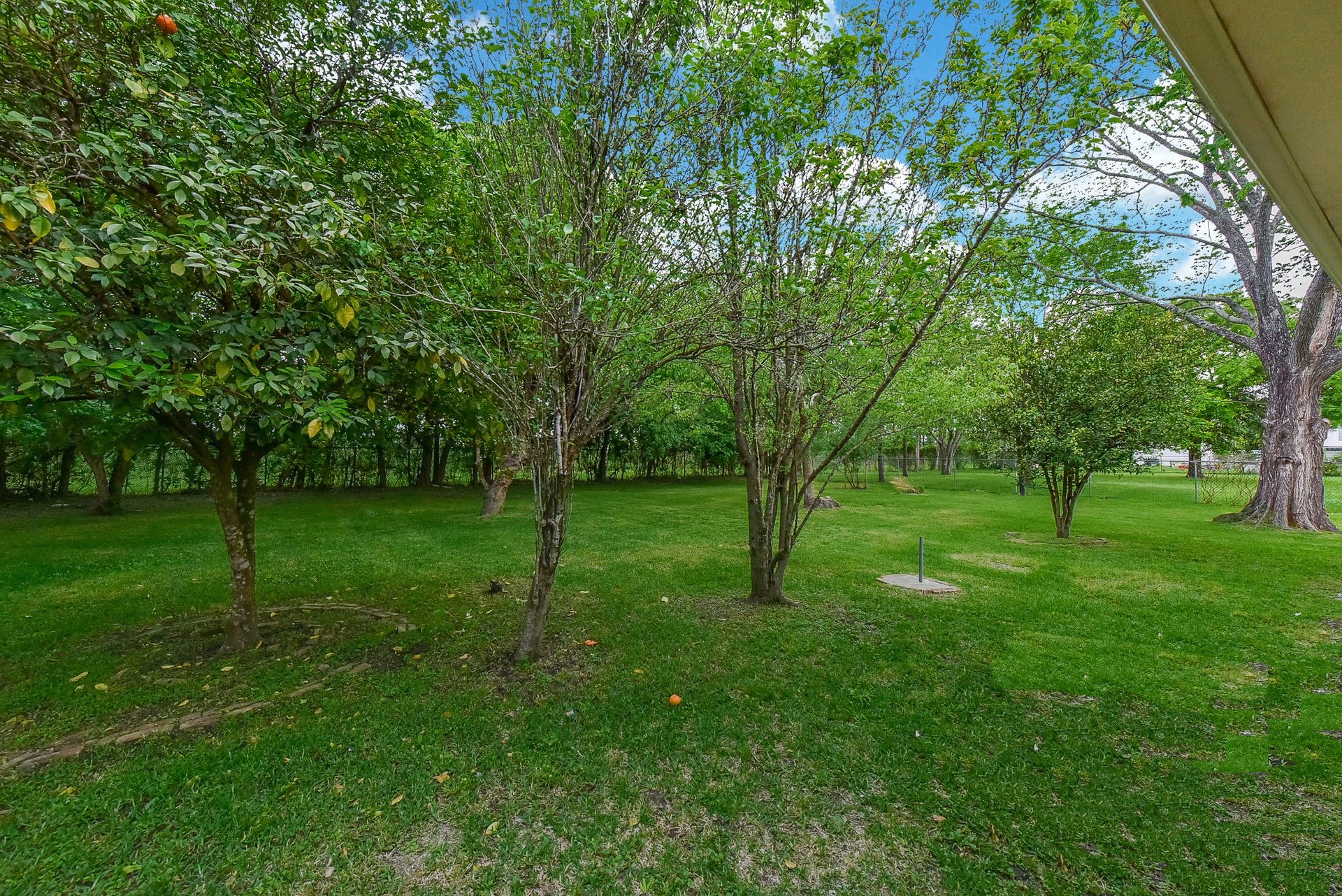 18610 Anne Drive, Webster, TX 77058 18610 Anne Drive, Webster, TX 77058