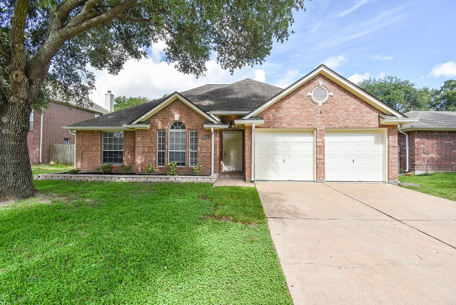 Property photo for 5215 Aspen Point Drive, Katy, TX