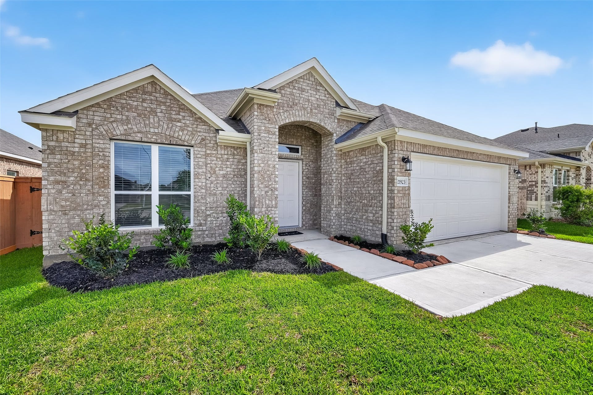 1108 Silver Maple Street, Magnolia, TX 77355