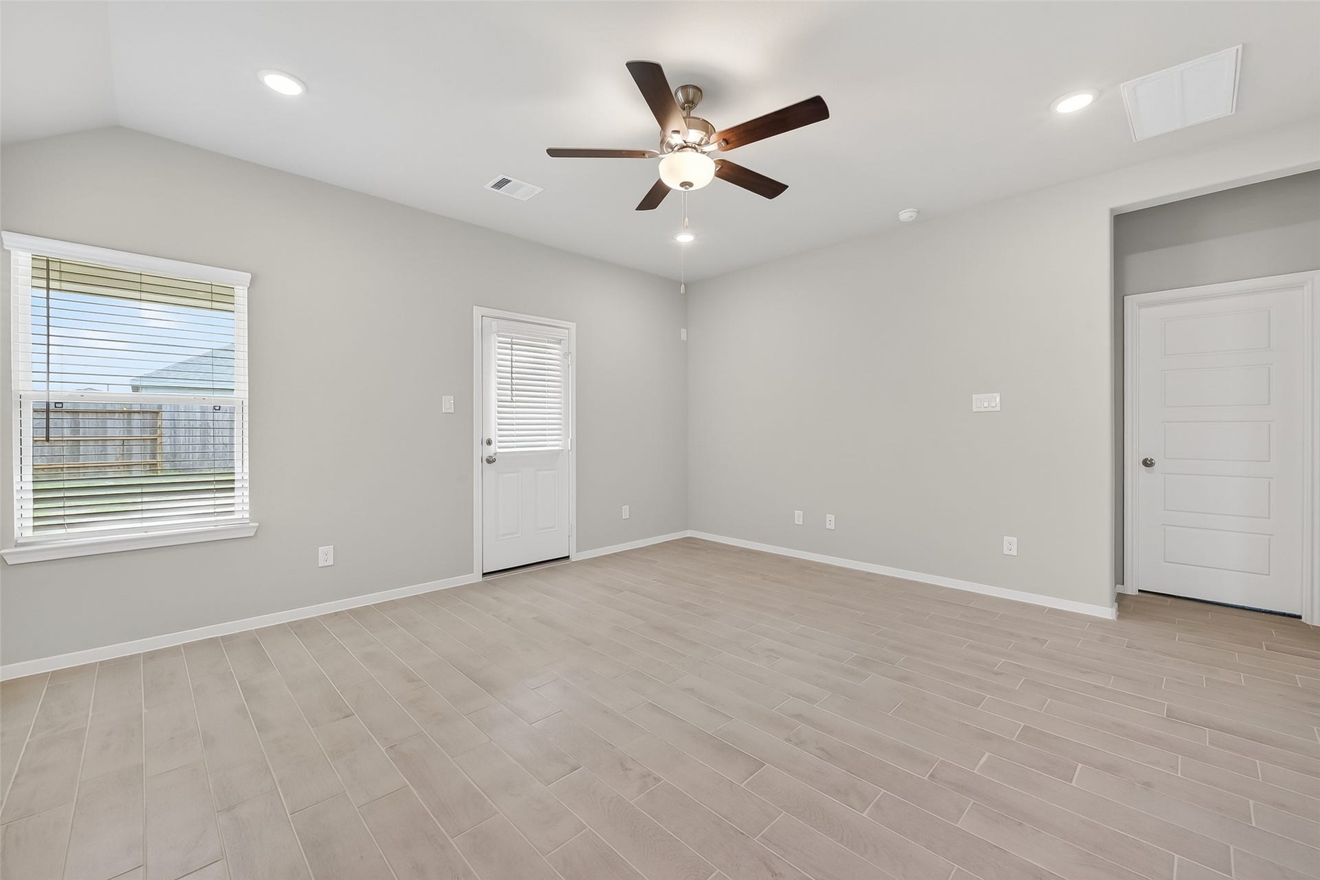 1108 Silver Maple Street, Magnolia, TX 77355