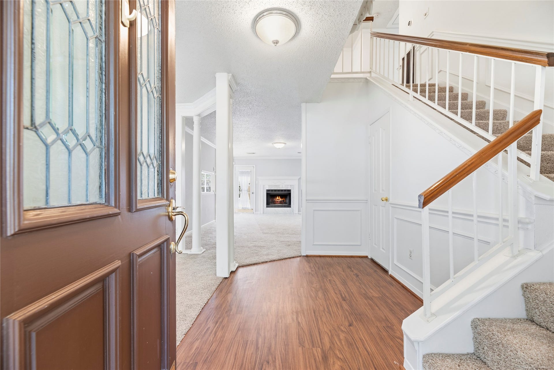 3906 Green Fields Drive, Sugar Land, TX 77479 Welcome home! Fresh paint, brand new carpet, light and bright spaces!