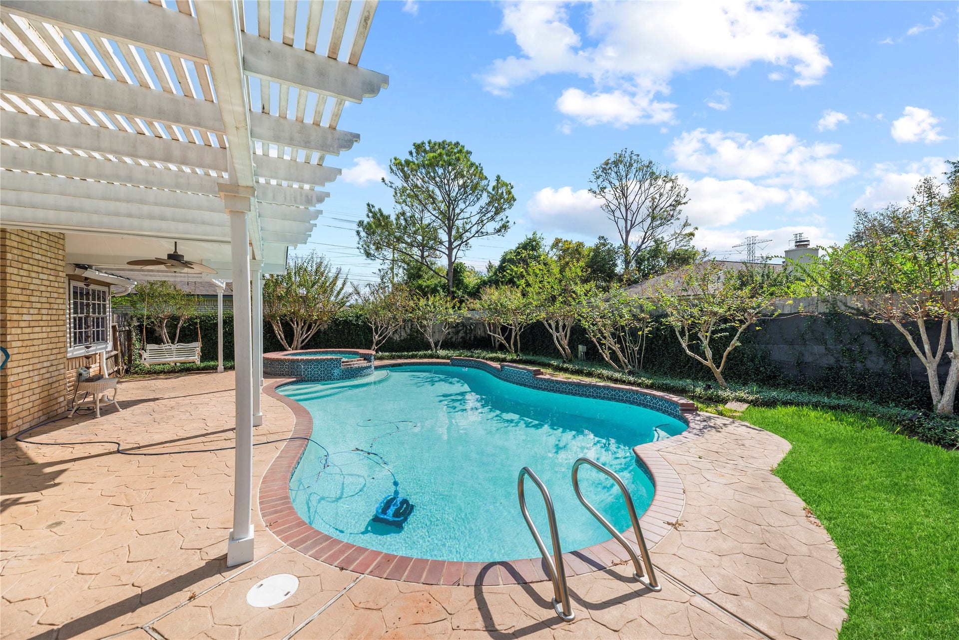 3906 Green Fields Drive, Sugar Land, TX 77479 3906 Green Fields Drive, Sugar Land, TX 77479