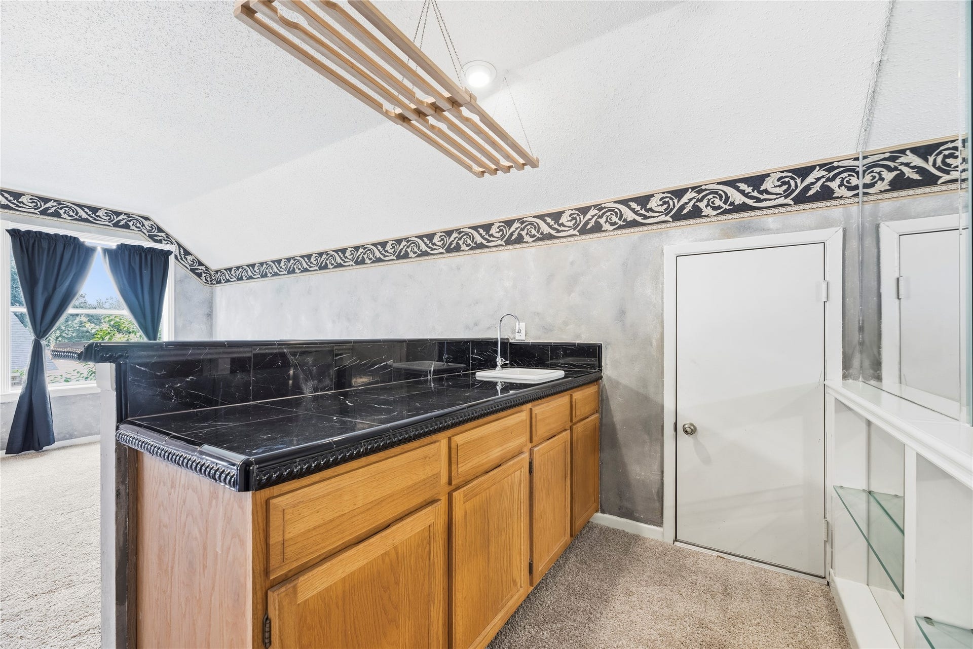 3906 Green Fields Drive, Sugar Land, TX 77479 Expansive game room space with a wet bar!
