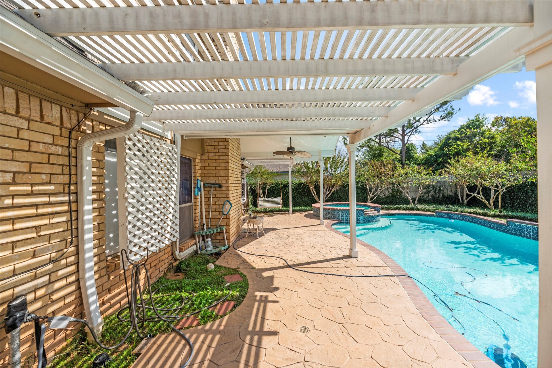 3906 Green Fields Drive, Sugar Land, TX 77479 3906 Green Fields Drive, Sugar Land, TX 77479