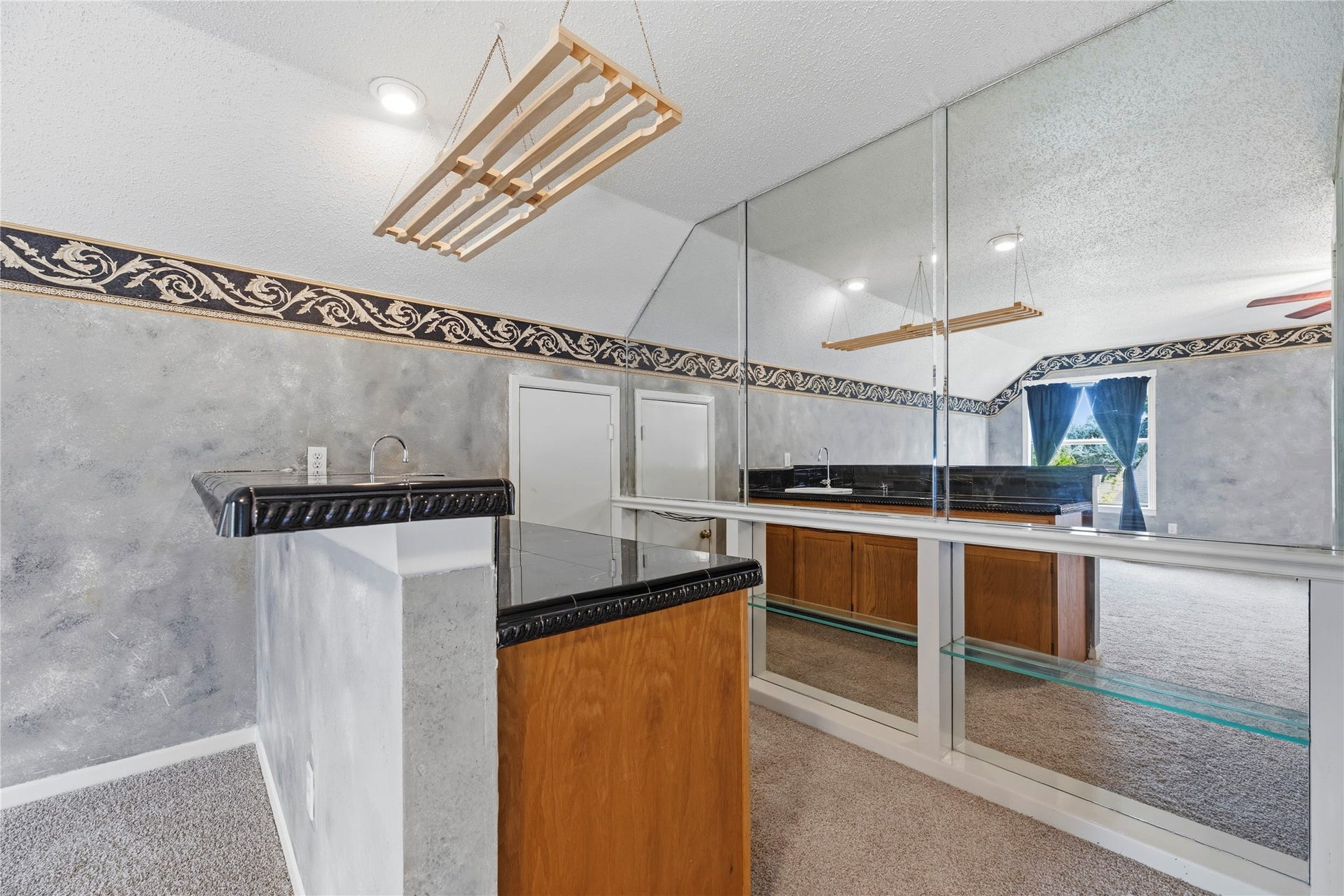 3906 Green Fields Drive, Sugar Land, TX 77479 Expansive game room space with a wet bar!