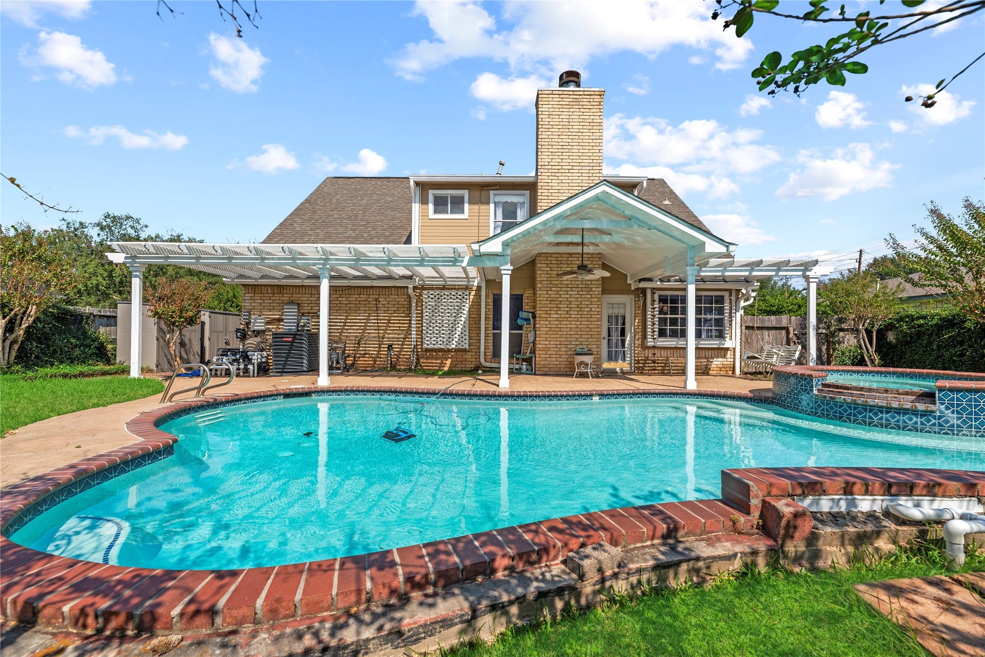 3906 Green Fields Drive, Sugar Land, TX 77479 3906 Green Fields Drive, Sugar Land, TX 77479