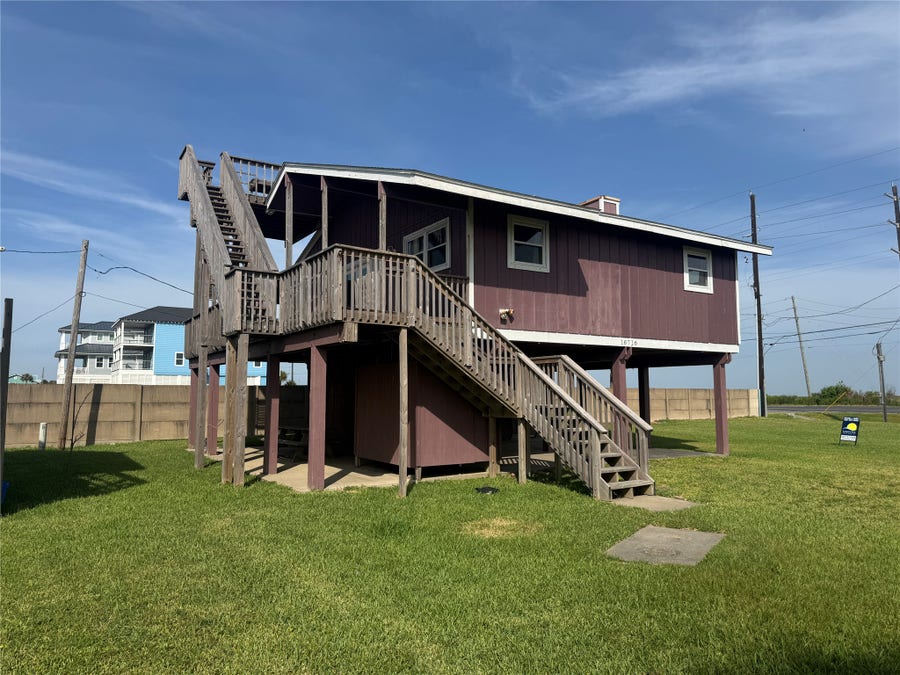 Property photo for 16716 Jamaica Beach Road, Jamaica Beach, TX