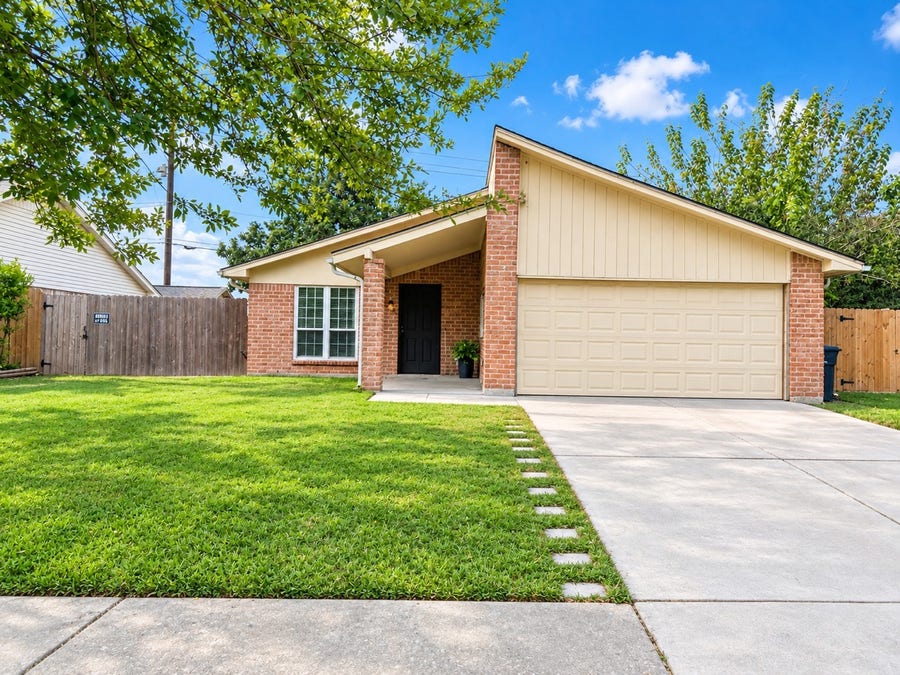 Property photo for 8515 Twisting Vine Lane, Houston, TX