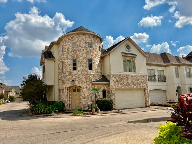 Property photo for 6303 Hermann Lake Drive, Houston, TX