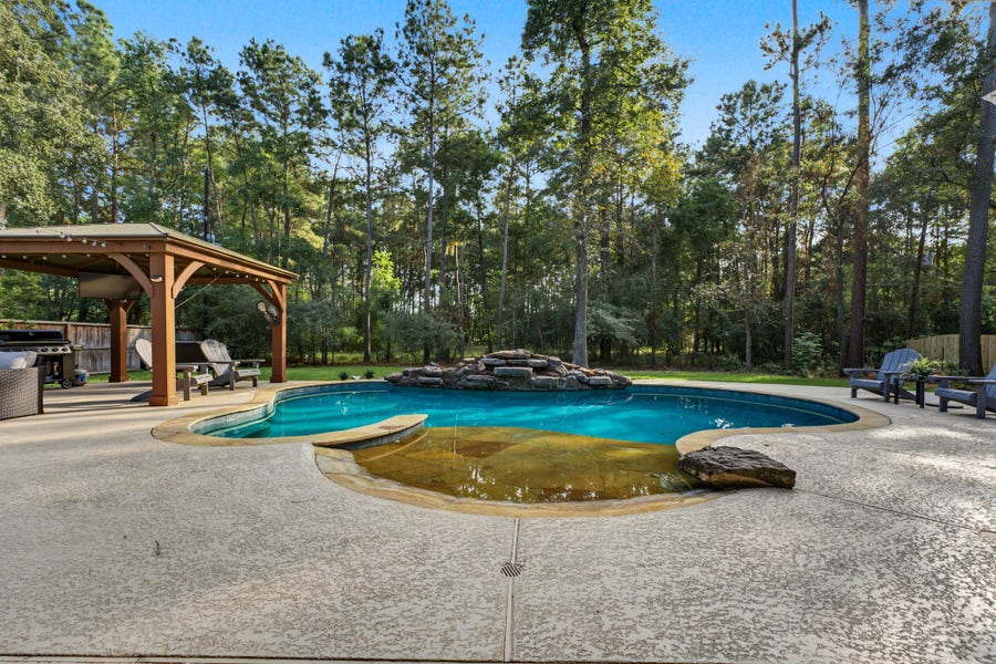 Property photo for 11111 Indian Trails Drive, Tomball, TX