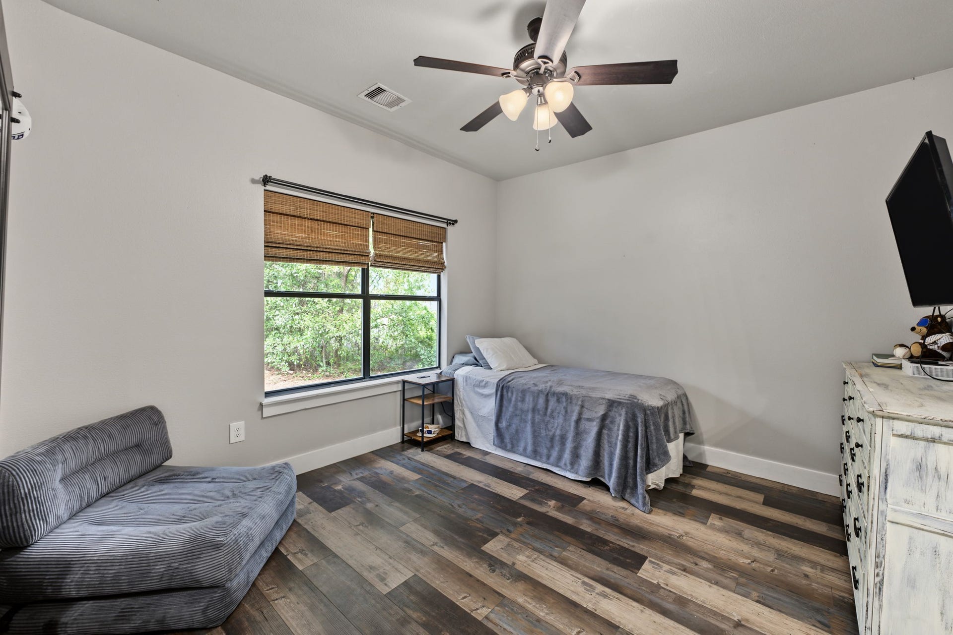 11111 Indian Trails Drive, Tomball, TX 77375 11111 Indian Trails Drive, Tomball, TX 77375
