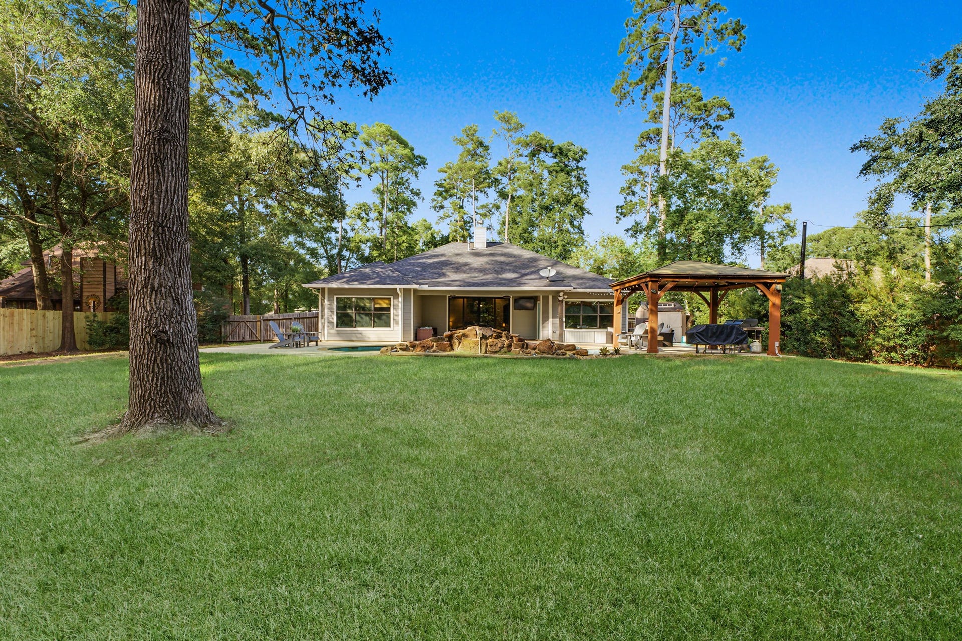 11111 Indian Trails Drive, Tomball, TX 77375 11111 Indian Trails Drive, Tomball, TX 77375