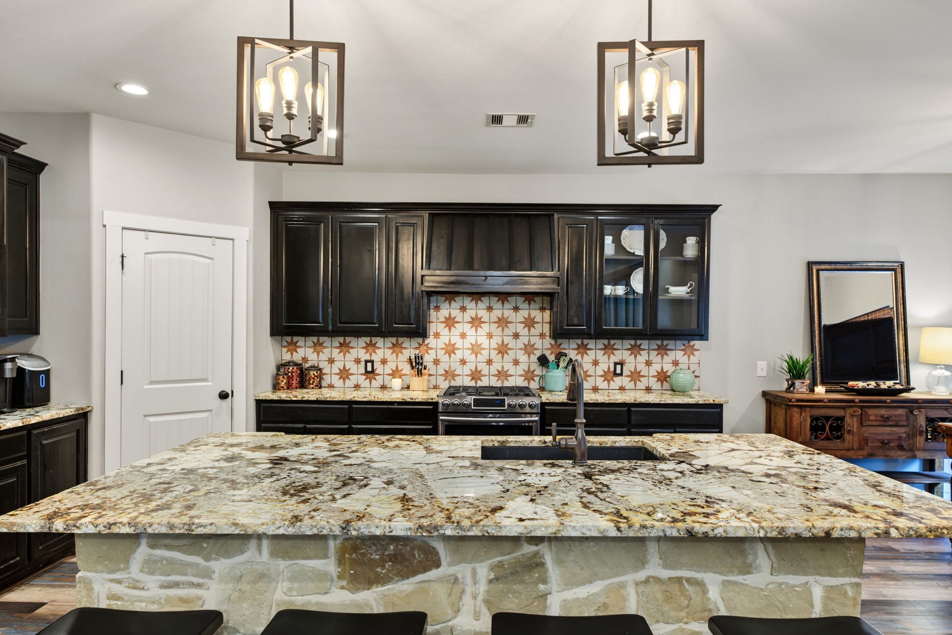 11111 Indian Trails Drive, Tomball, TX 77375 11111 Indian Trails Drive, Tomball, TX 77375