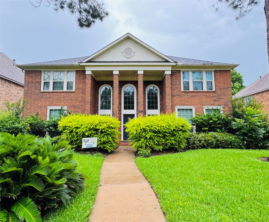 Property photo for 3811 Stockbridge Drive, Sugar Land, TX