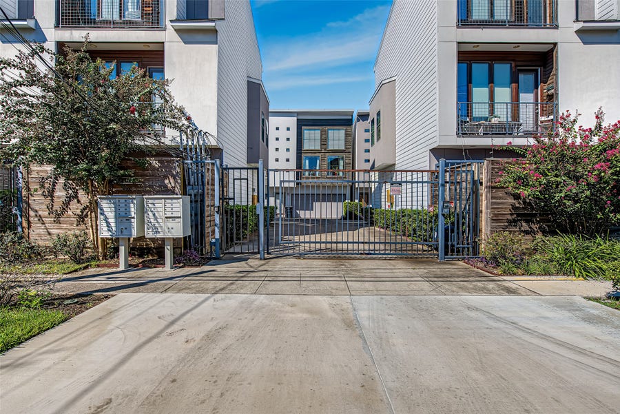 Property photo for 1555 Birdsall Street, #A, Houston, TX