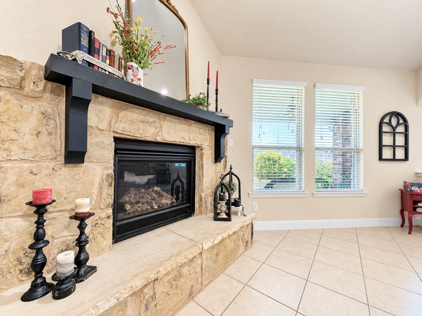 2285 Quiet Bluff Lane, League City, TX 77573 2285 Quiet Bluff Lane, League City, TX 77573