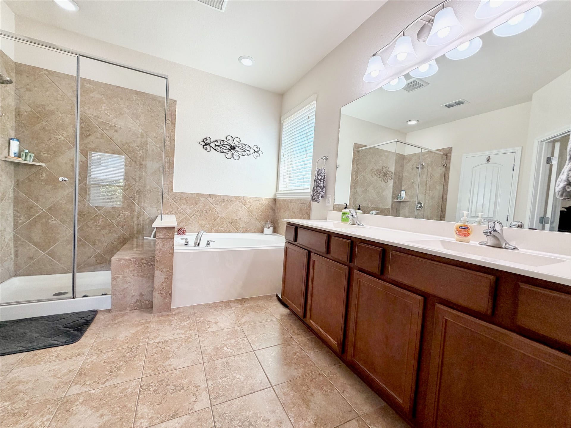 2285 Quiet Bluff Lane, League City, TX 77573 2285 Quiet Bluff Lane, League City, TX 77573