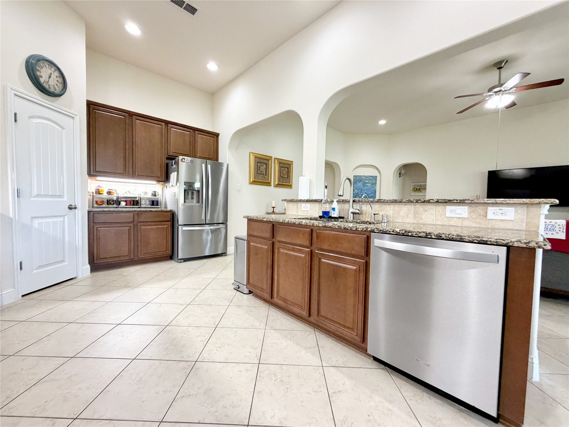 2285 Quiet Bluff Lane, League City, TX 77573 2285 Quiet Bluff Lane, League City, TX 77573