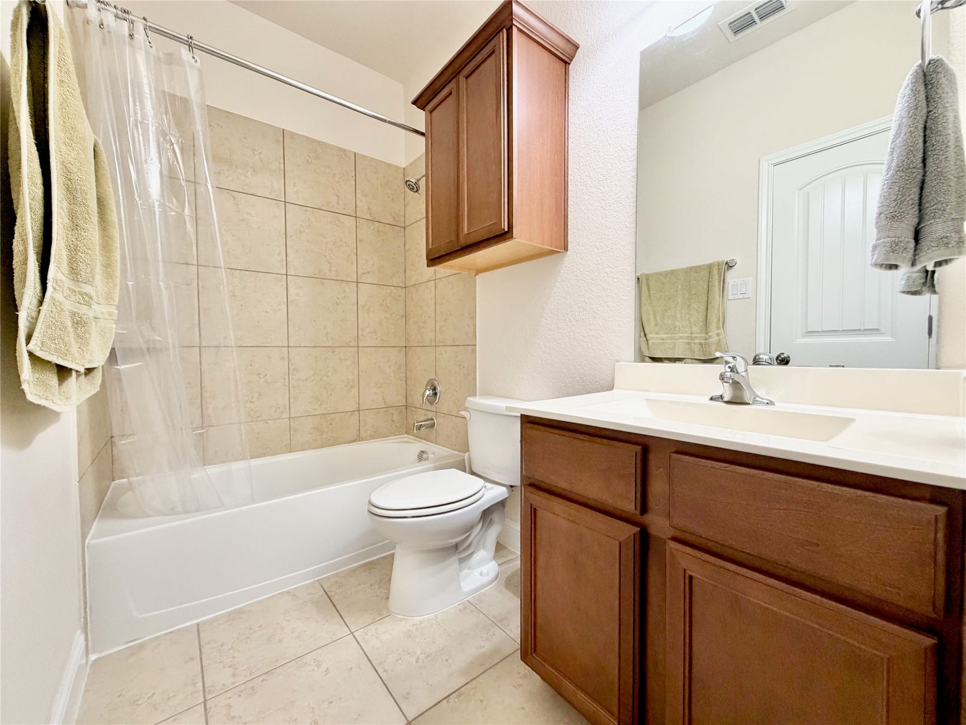 2285 Quiet Bluff Lane, League City, TX 77573 2285 Quiet Bluff Lane, League City, TX 77573
