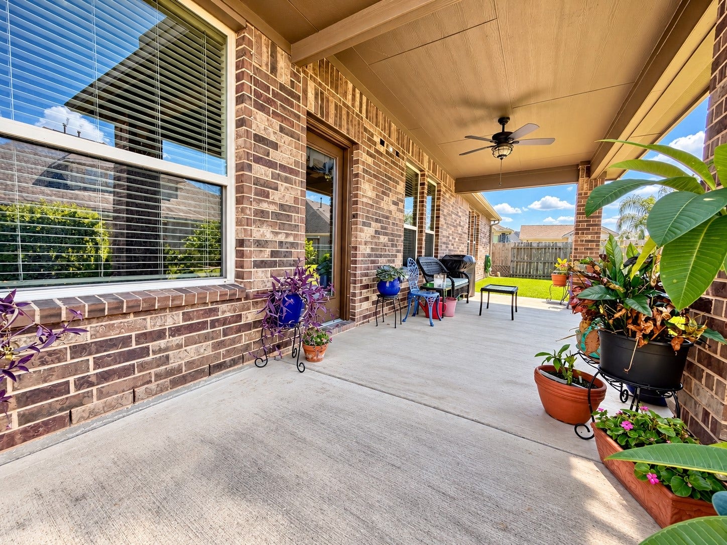 2285 Quiet Bluff Lane, League City, TX 77573 2285 Quiet Bluff Lane, League City, TX 77573