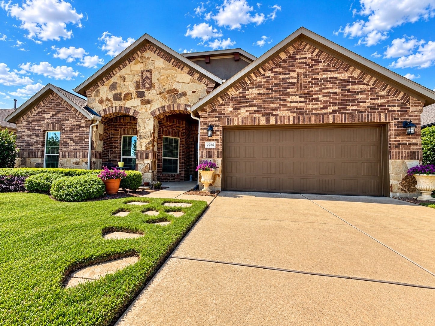 2285 Quiet Bluff Lane, League City, TX 77573 2285 Quiet Bluff Lane, League City, TX 77573