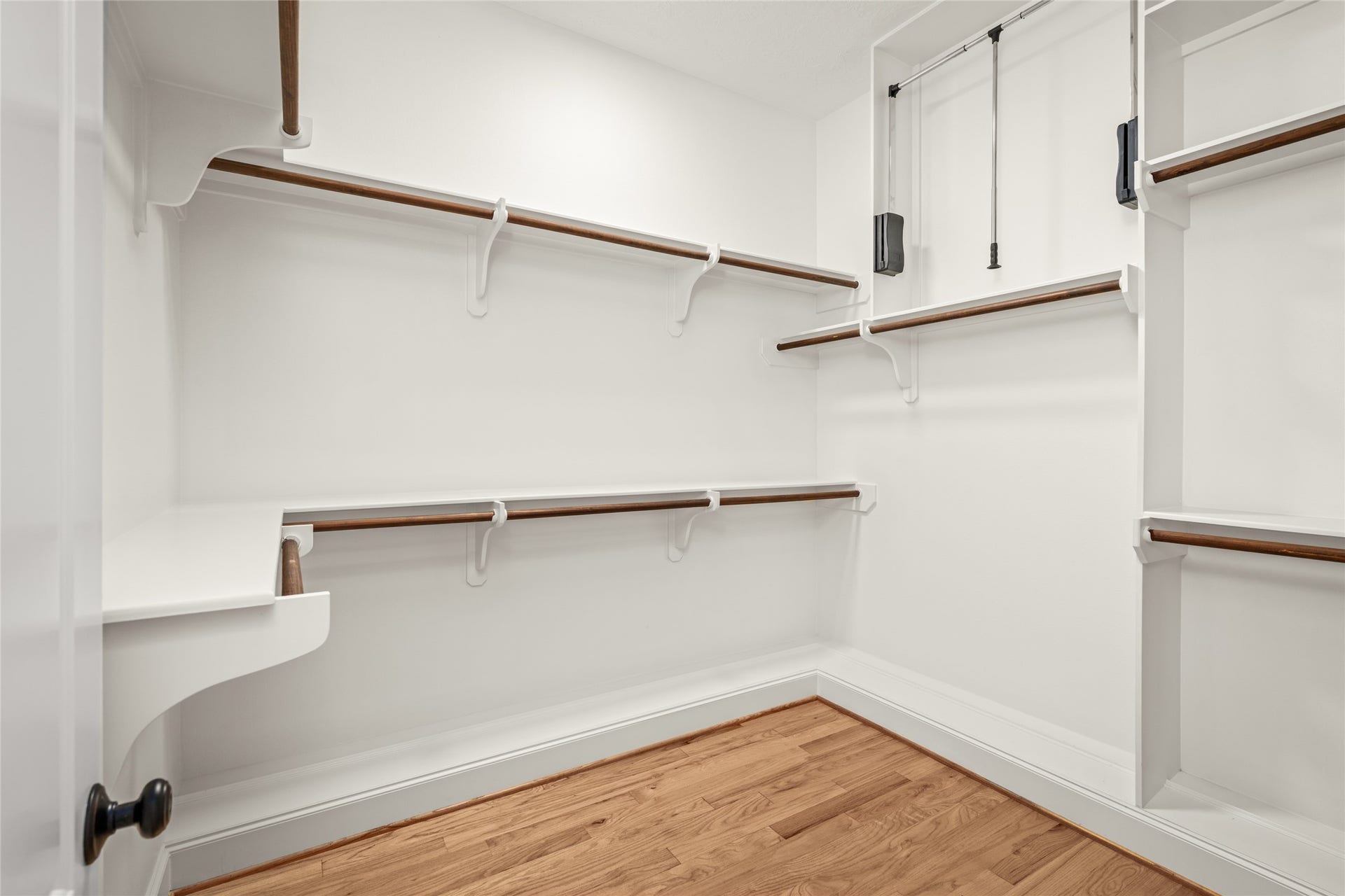 5218 Feagan Street, #D, Houston, TX 77007 Plenty of space in this primary suite closet.