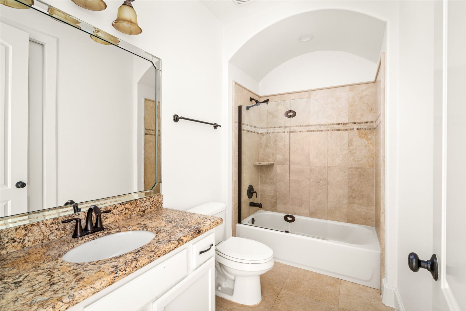 5218 Feagan Street, #D, Houston, TX 77007 Second floor bathroom.