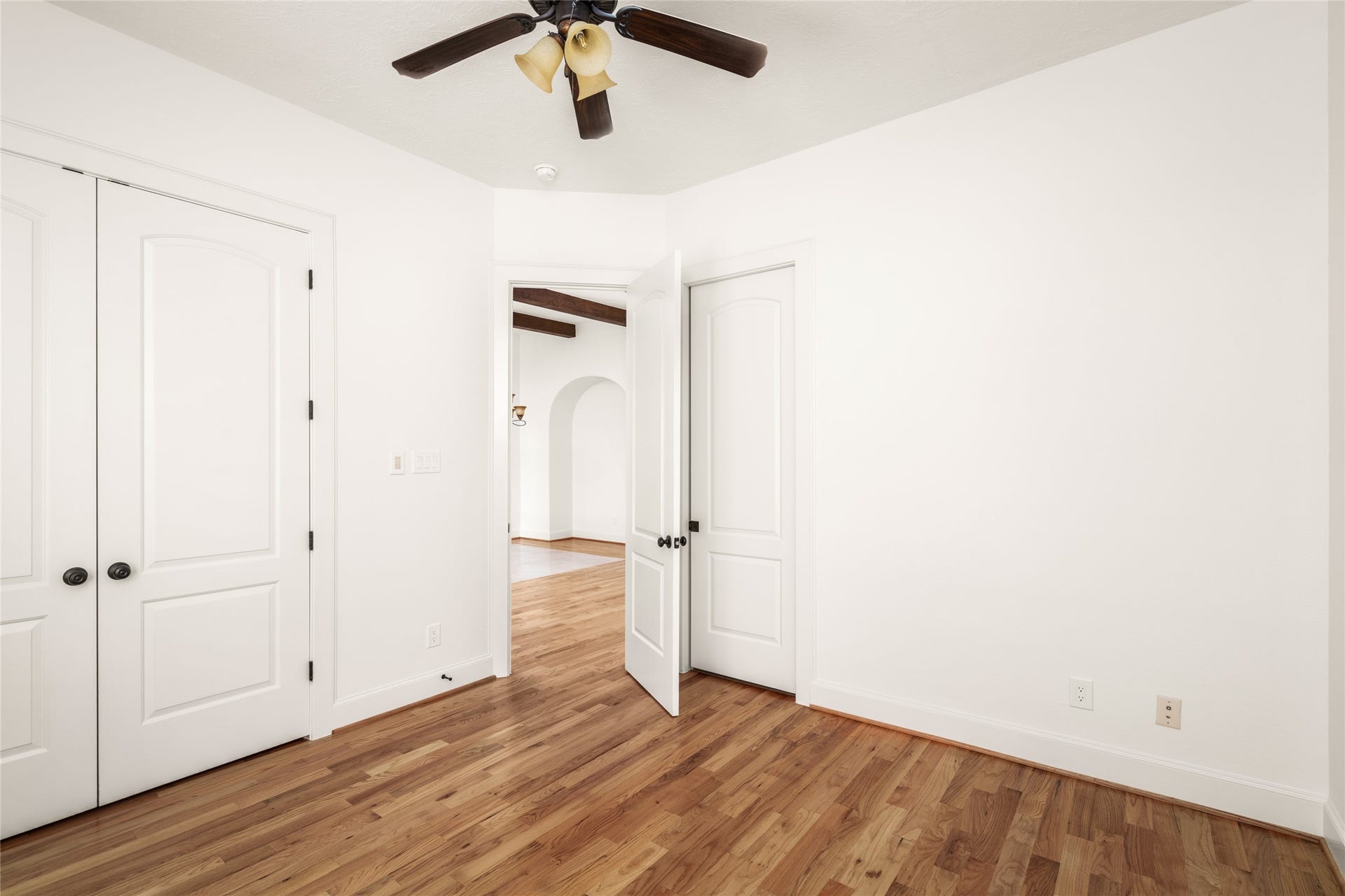 5218 Feagan Street, #D, Houston, TX 77007 Another view of the second floor bedroom.