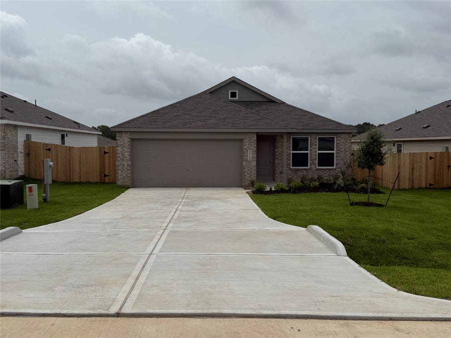 Property photo for 16106 Hatton Drive, Conroe, TX