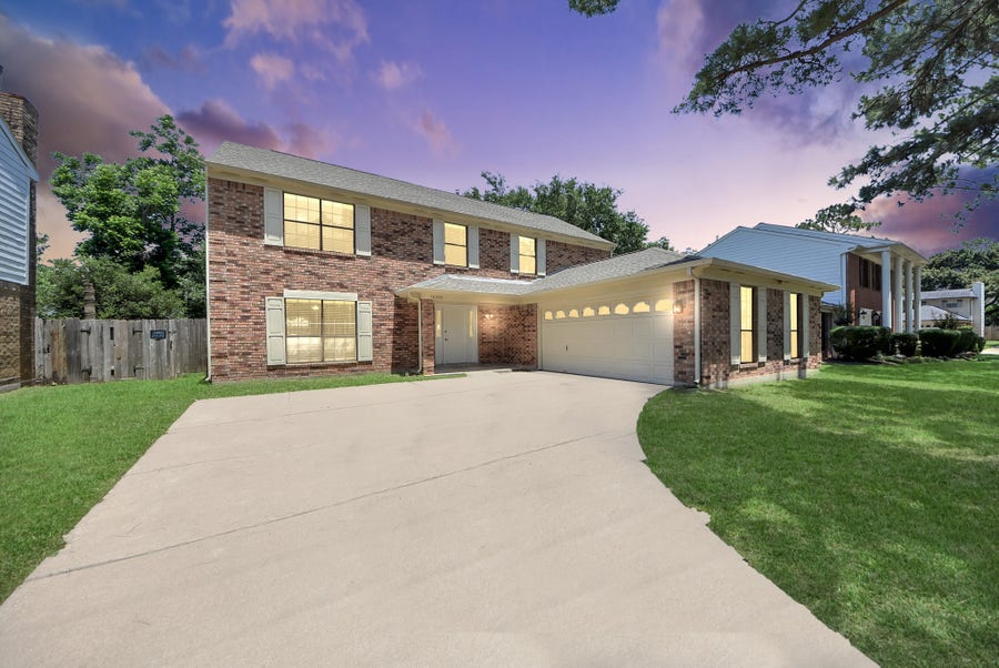 Property photo for 16006 Autumn Falls Lane, Houston, TX