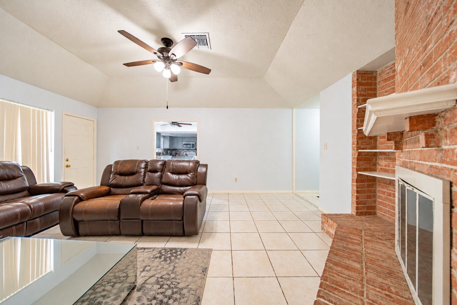 10550 Towneview Drive, Sugar Land, TX 77498 10550 Towneview Drive, Sugar Land, TX 77498