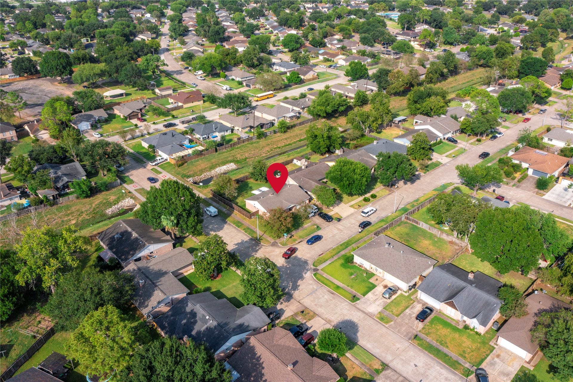 10550 Towneview Drive, Sugar Land, TX 77498 10550 Towneview Drive, Sugar Land, TX 77498