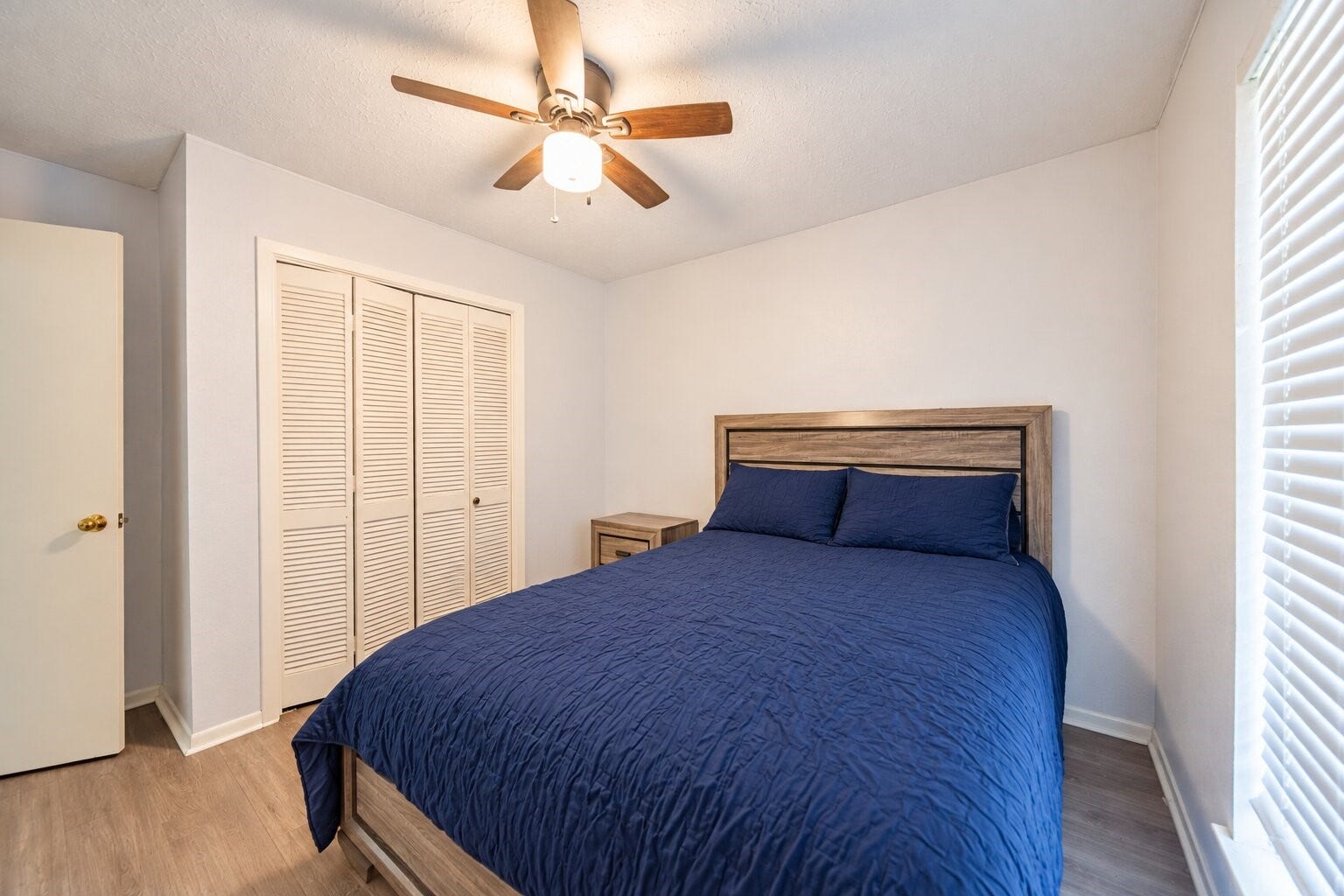10550 Towneview Drive, Sugar Land, TX 77498 10550 Towneview Drive, Sugar Land, TX 77498