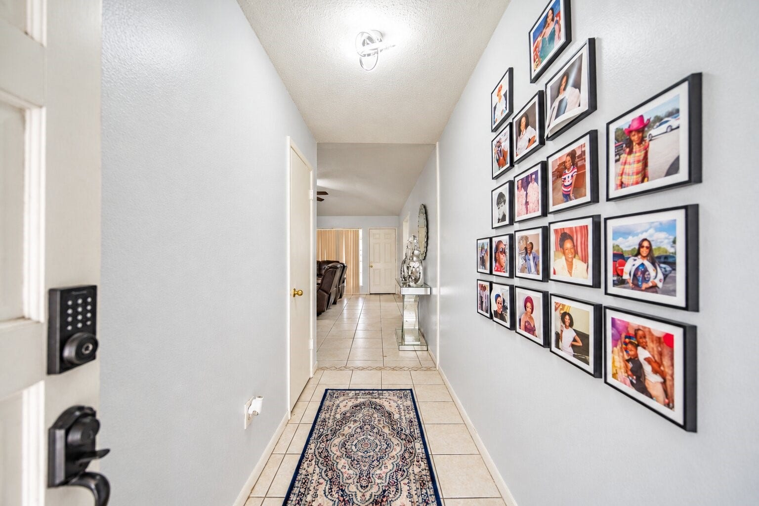 10550 Towneview Drive, Sugar Land, TX 77498 10550 Towneview Drive, Sugar Land, TX 77498